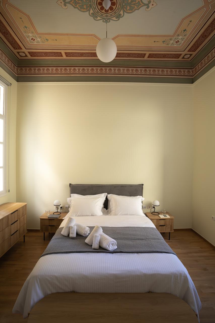 Luxury Plaka